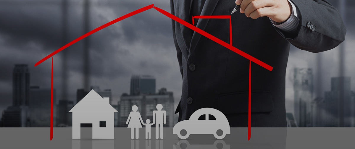 Business-man-drawing-insurance-concept1.jpg Business-man-drawing-insurance-concept1.jpg
